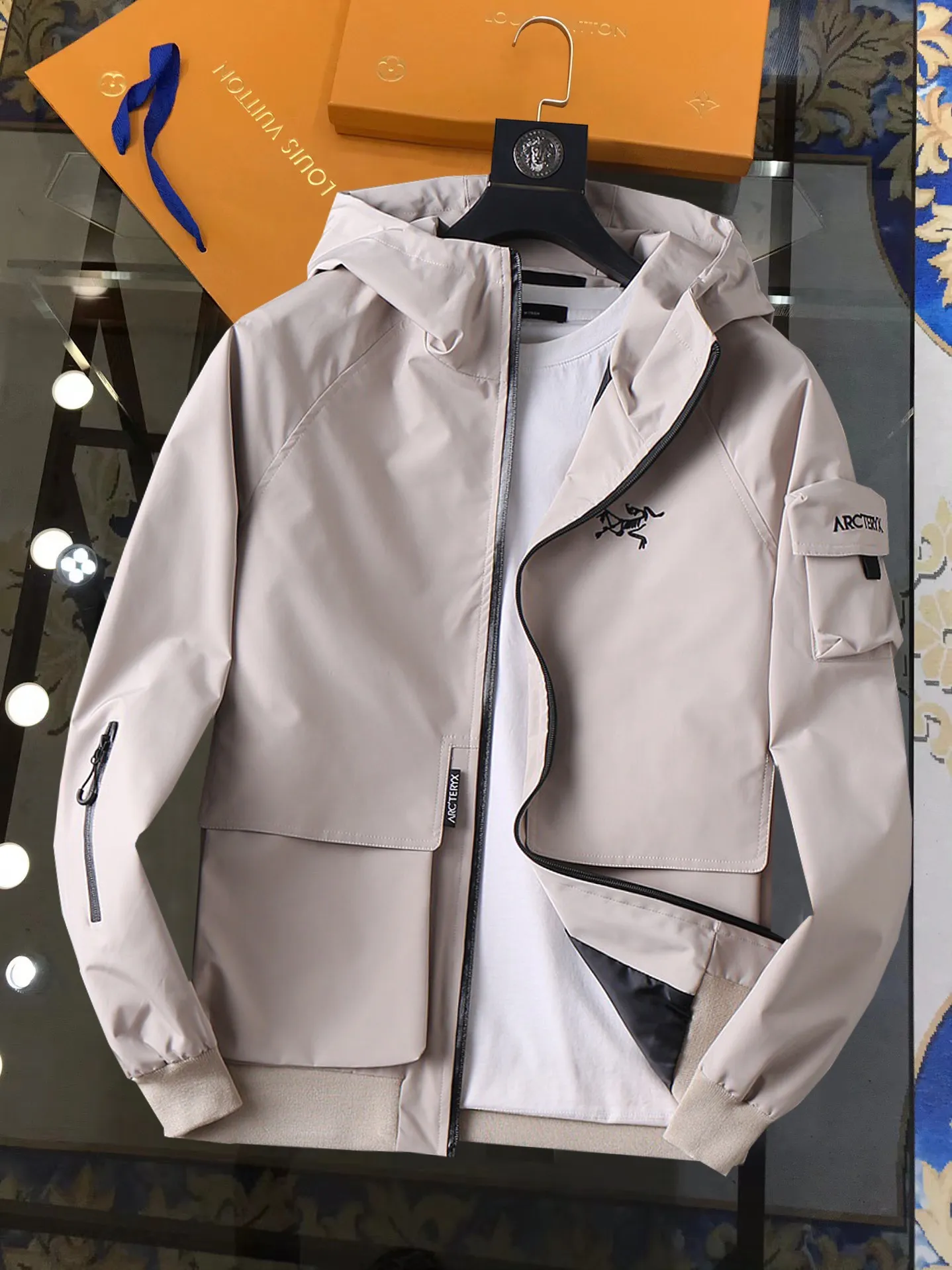 Same Style， ， ！2026 New Arrival ，Original Premium ！ Breathable ， ， ， Quality。 ！ ， ！Sizes：M～3XL